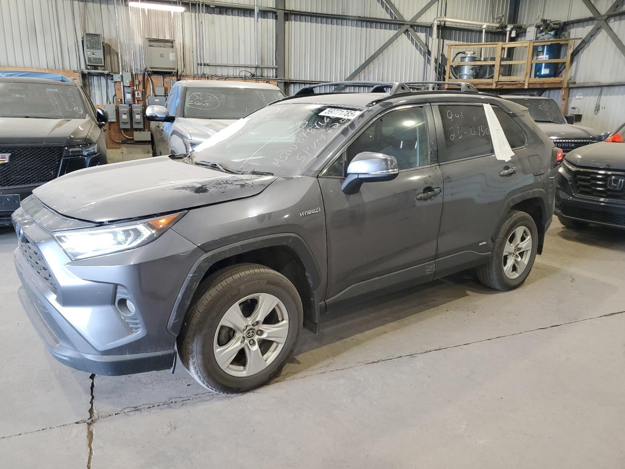 TOYOTA RAV4 XLE 2021