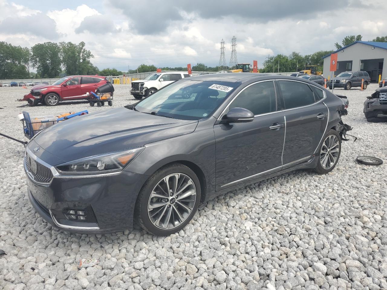 KIA CADENZA LU 2019