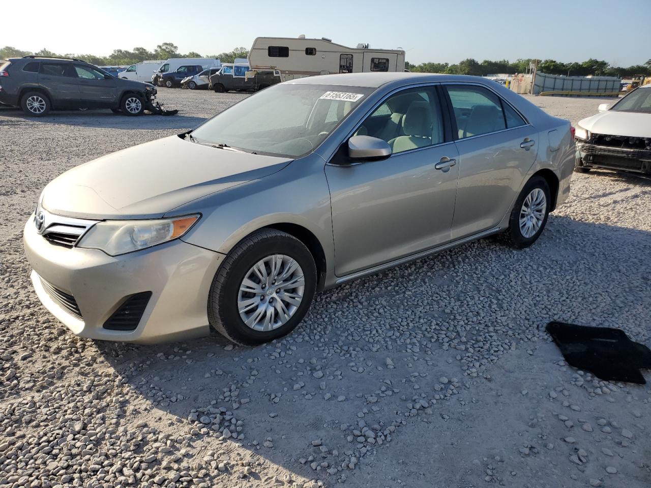TOYOTA CAMRY L 2014