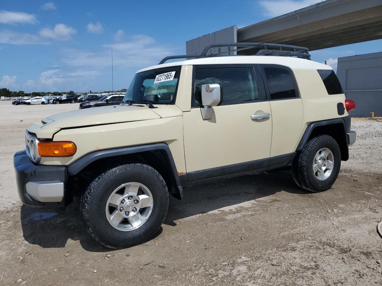 TOYOTA FJ CRUISER 2008