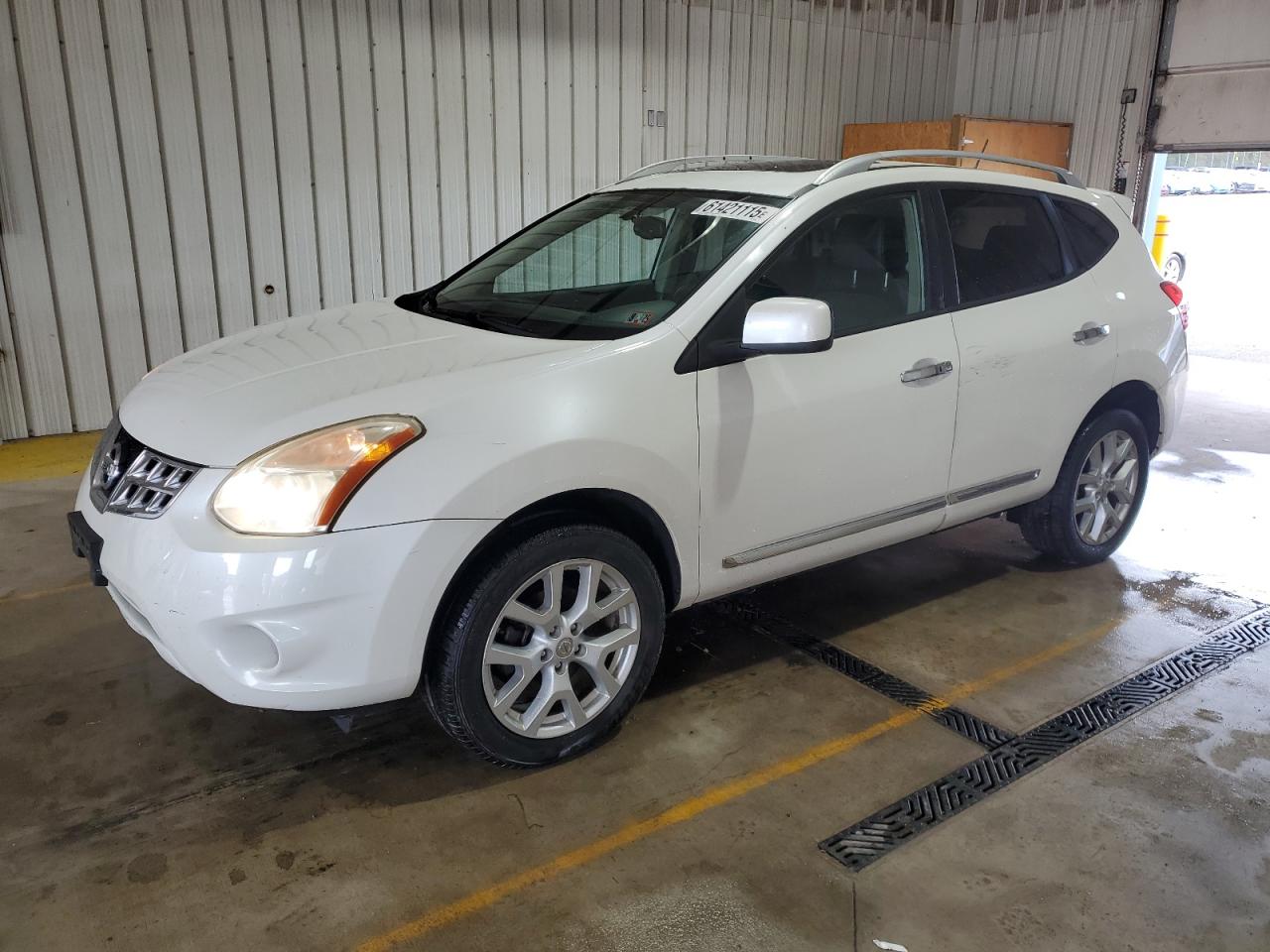 NISSAN ROGUE S 2011