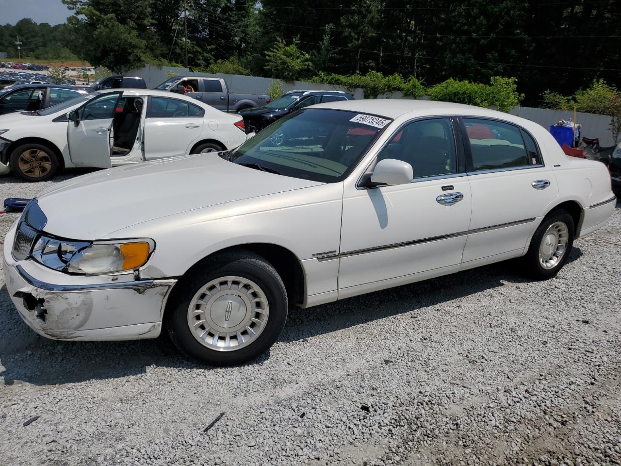 LINCOLN TOWN CAR E 2000