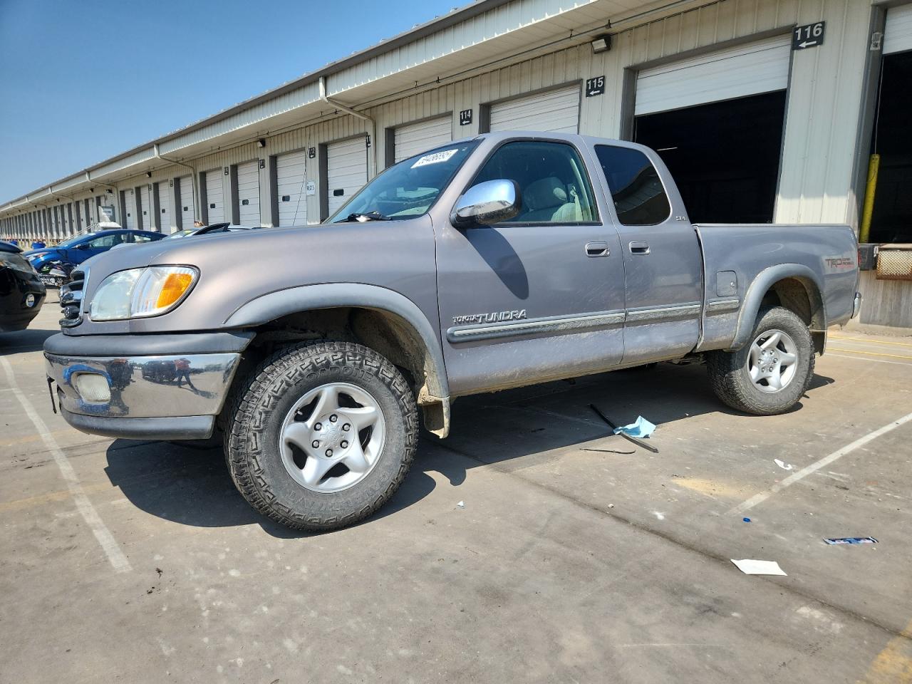 TOYOTA TUNDRA ACC 2002
