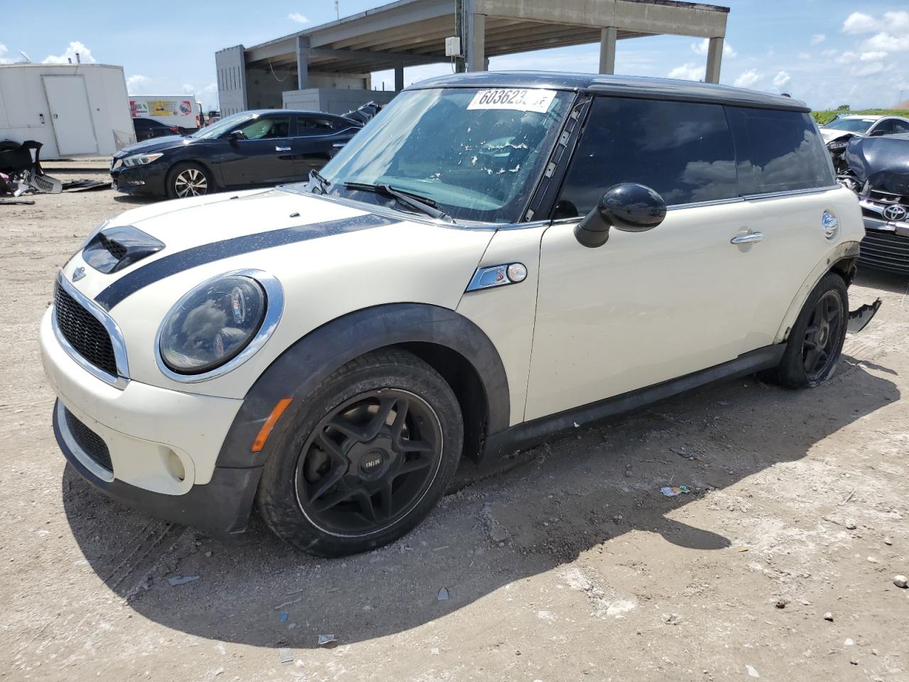 MINI COOPER S 2009