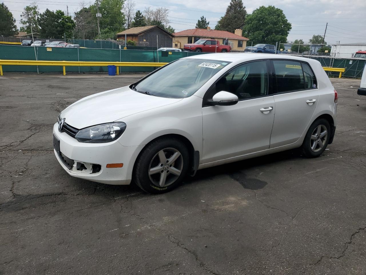 VOLKSWAGEN GOLF 2014