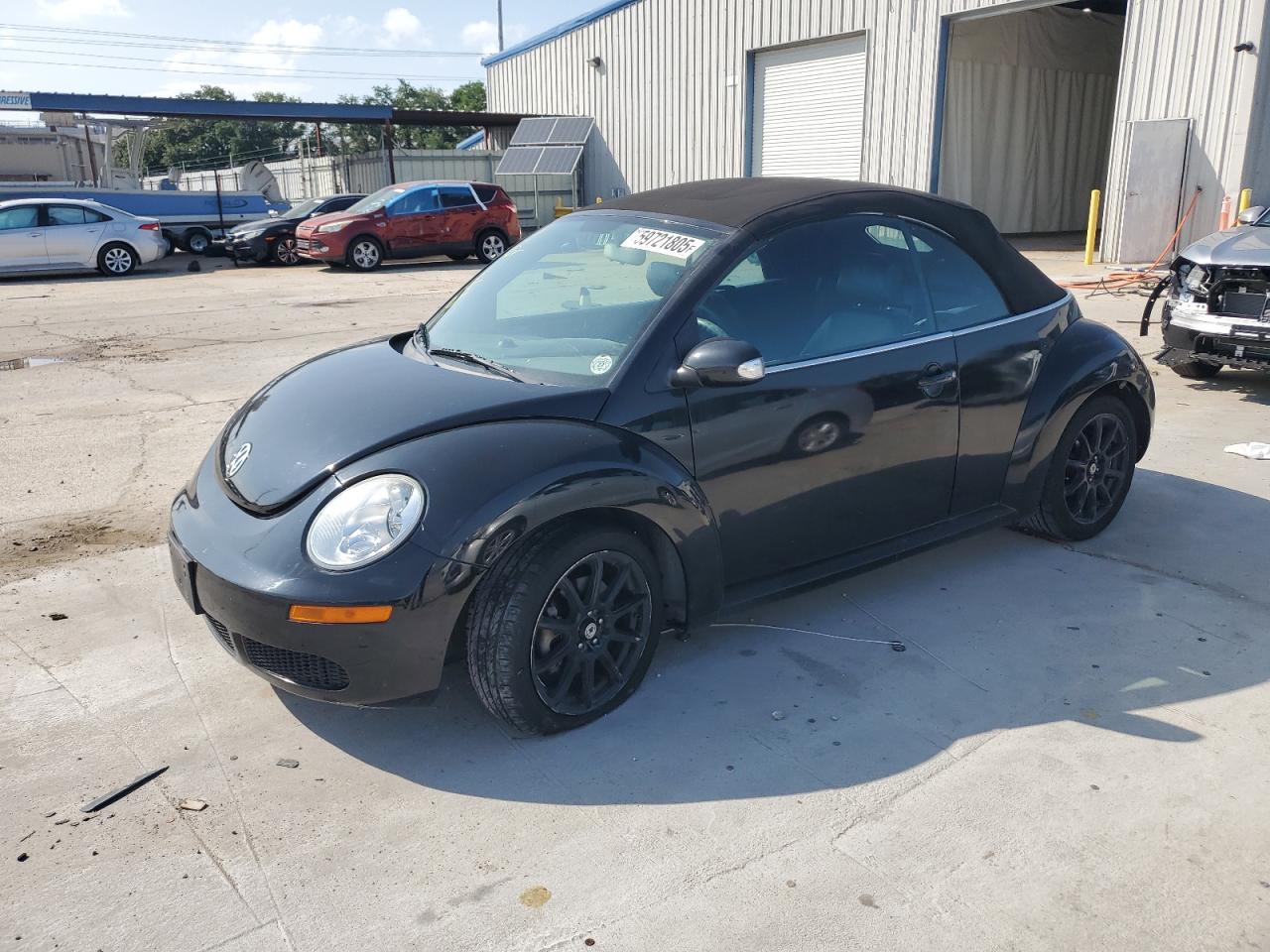 VOLKSWAGEN NEW BEETLE 2009