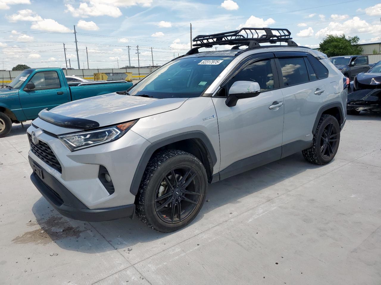 TOYOTA RAV4 XLE 2019