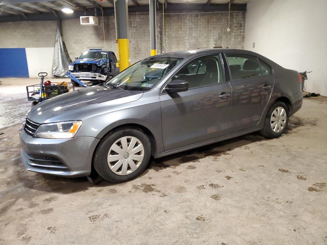 VOLKSWAGEN JETTA BASE 2015