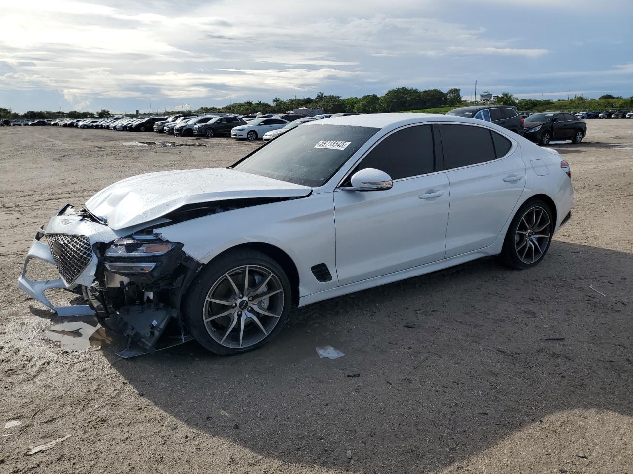 GENESIS G70 BASE 2024