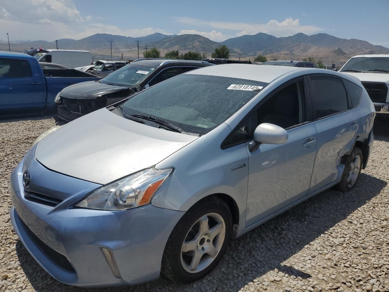 TOYOTA PRIUS V 2014