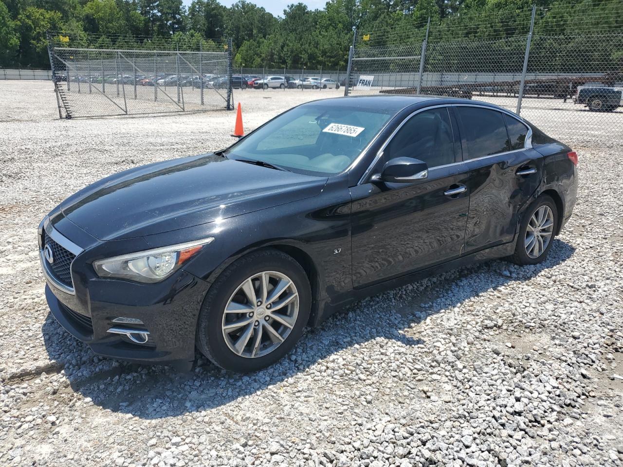 INFINITI Q50 BASE 2015
