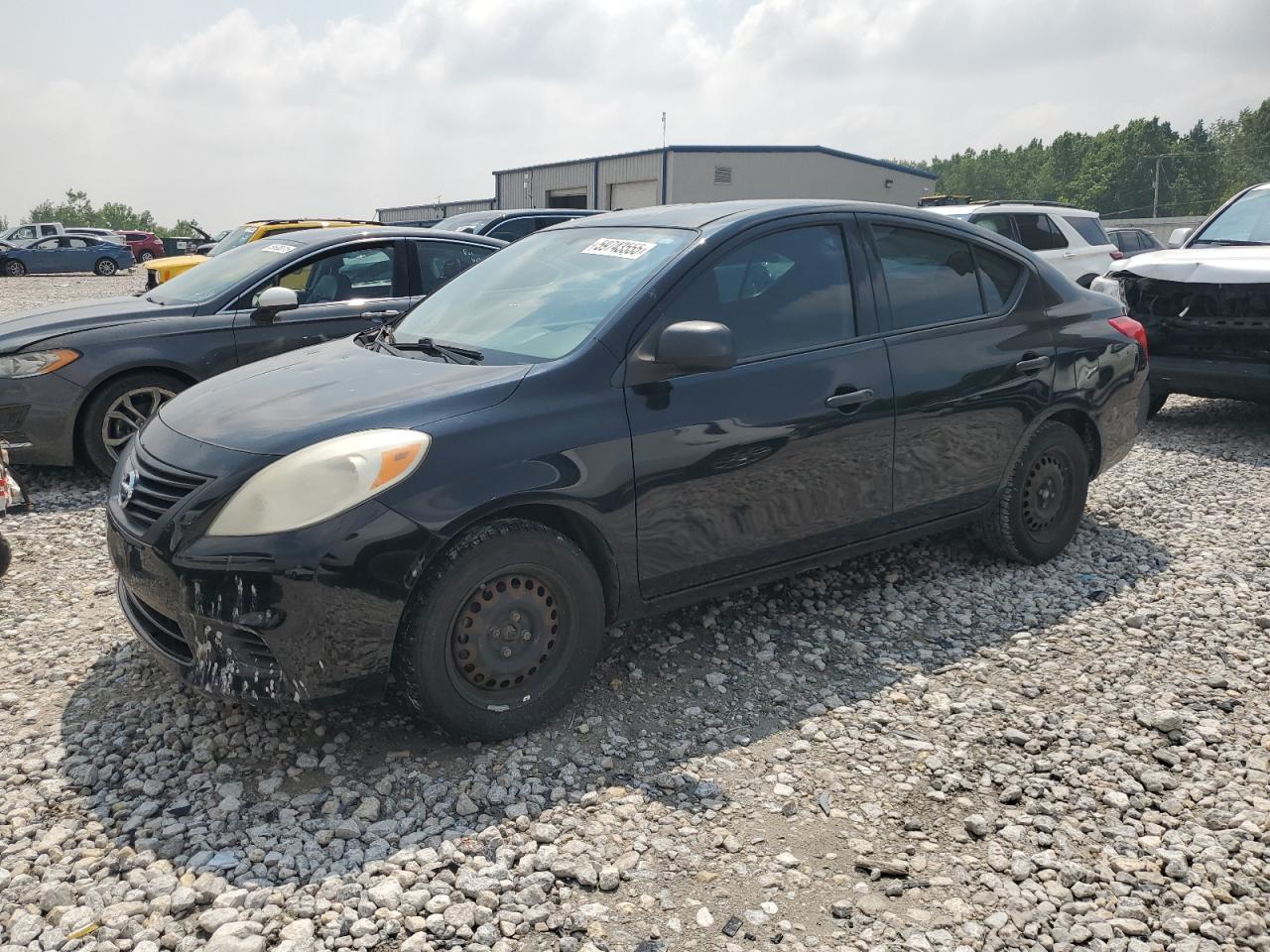 NISSAN VERSA S 2012