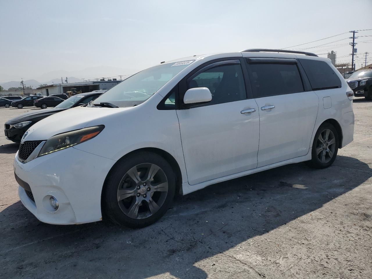 TOYOTA SIENNA SPO 2015