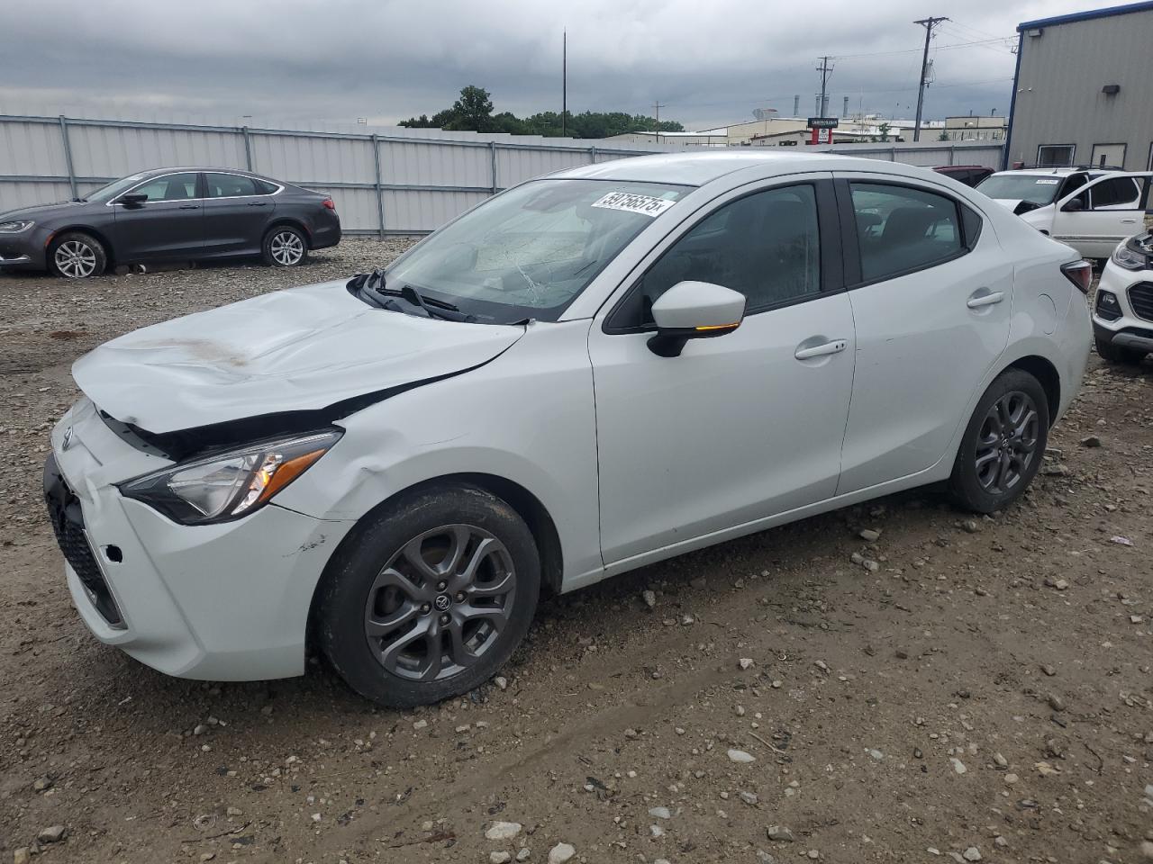 TOYOTA YARIS L 2019