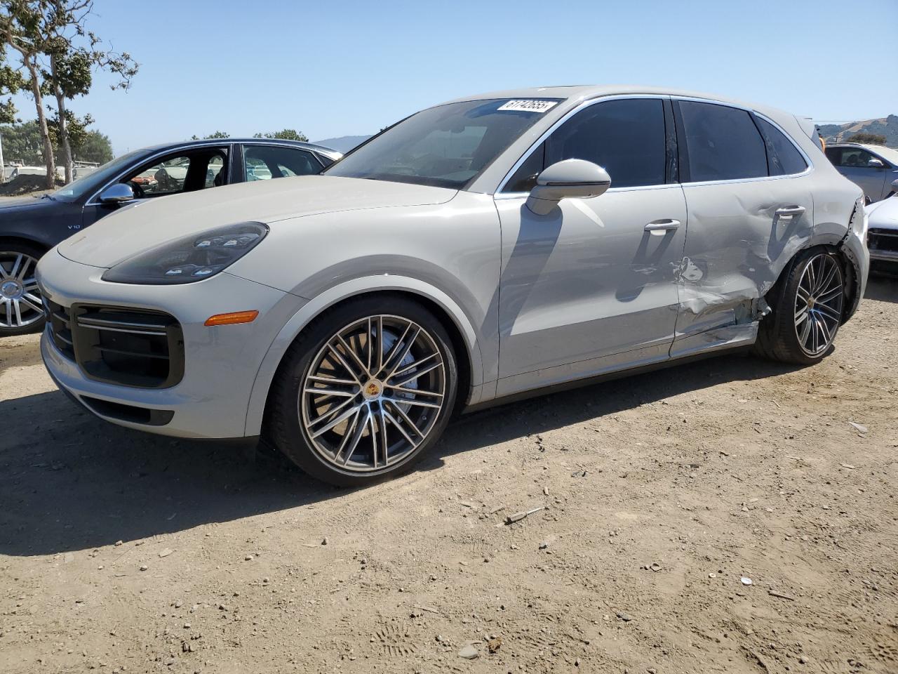 PORSCHE CAYENNE TU 2023