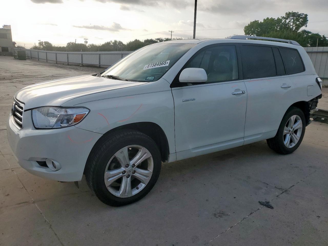 TOYOTA HIGHLANDER 2010