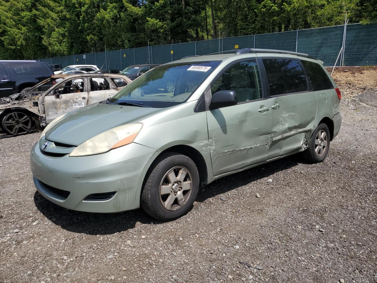 TOYOTA SIENNA CE 2006