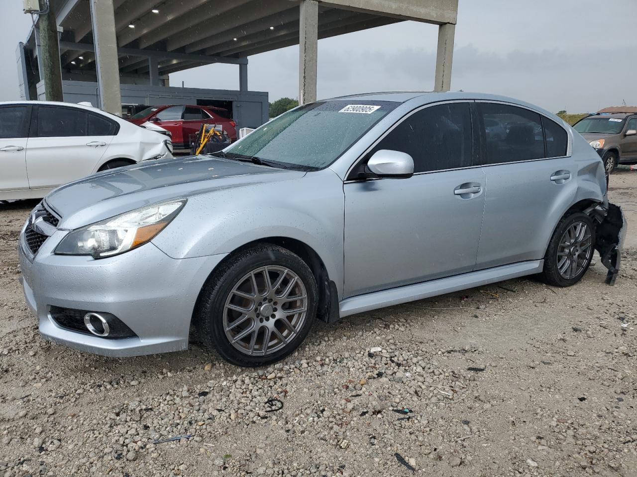 SUBARU LEGACY 2.5I LIMITED 2013