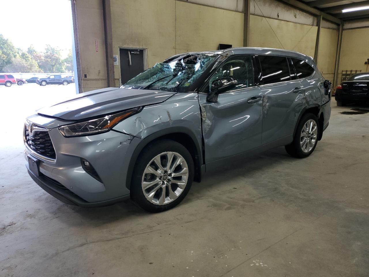 TOYOTA HIGHLANDER 2021