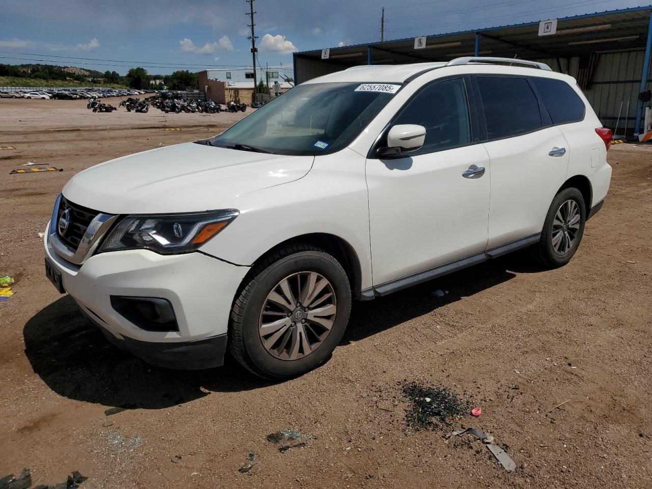 NISSAN PATHFINDER 2017