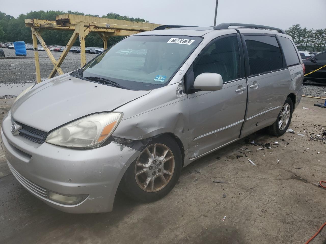 TOYOTA SIENNA XLE 2005