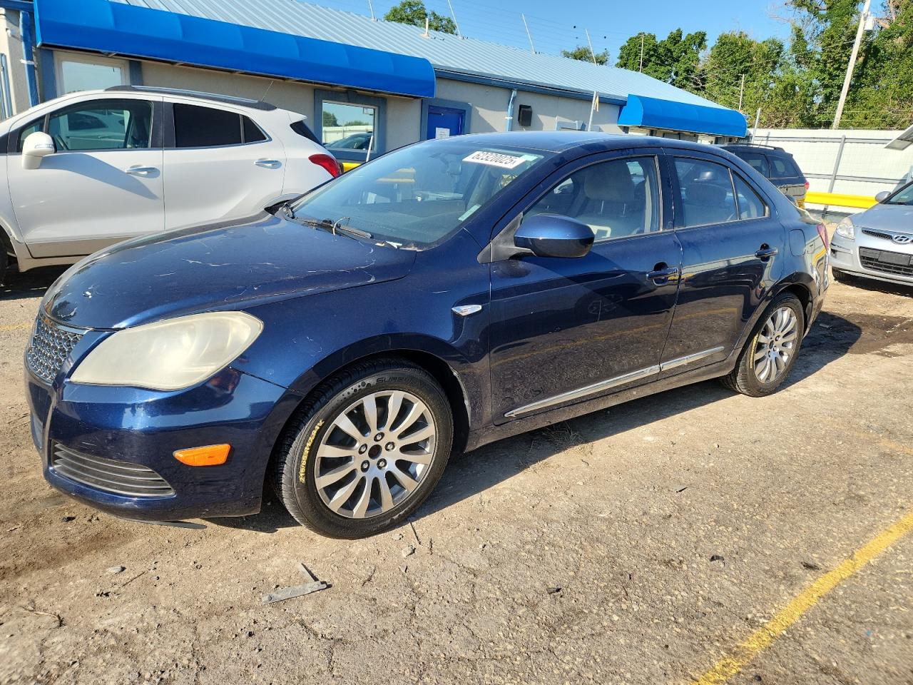 SUZUKI KIZASHI SE 2013