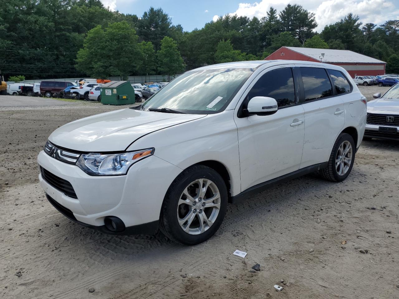 MITSUBISHI OUTLANDER 2014