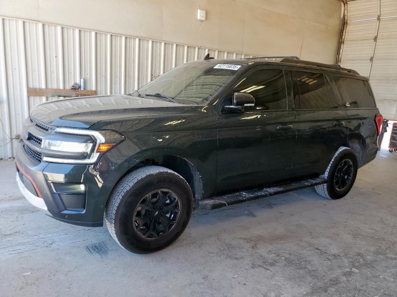 FORD EXPEDITION 2022