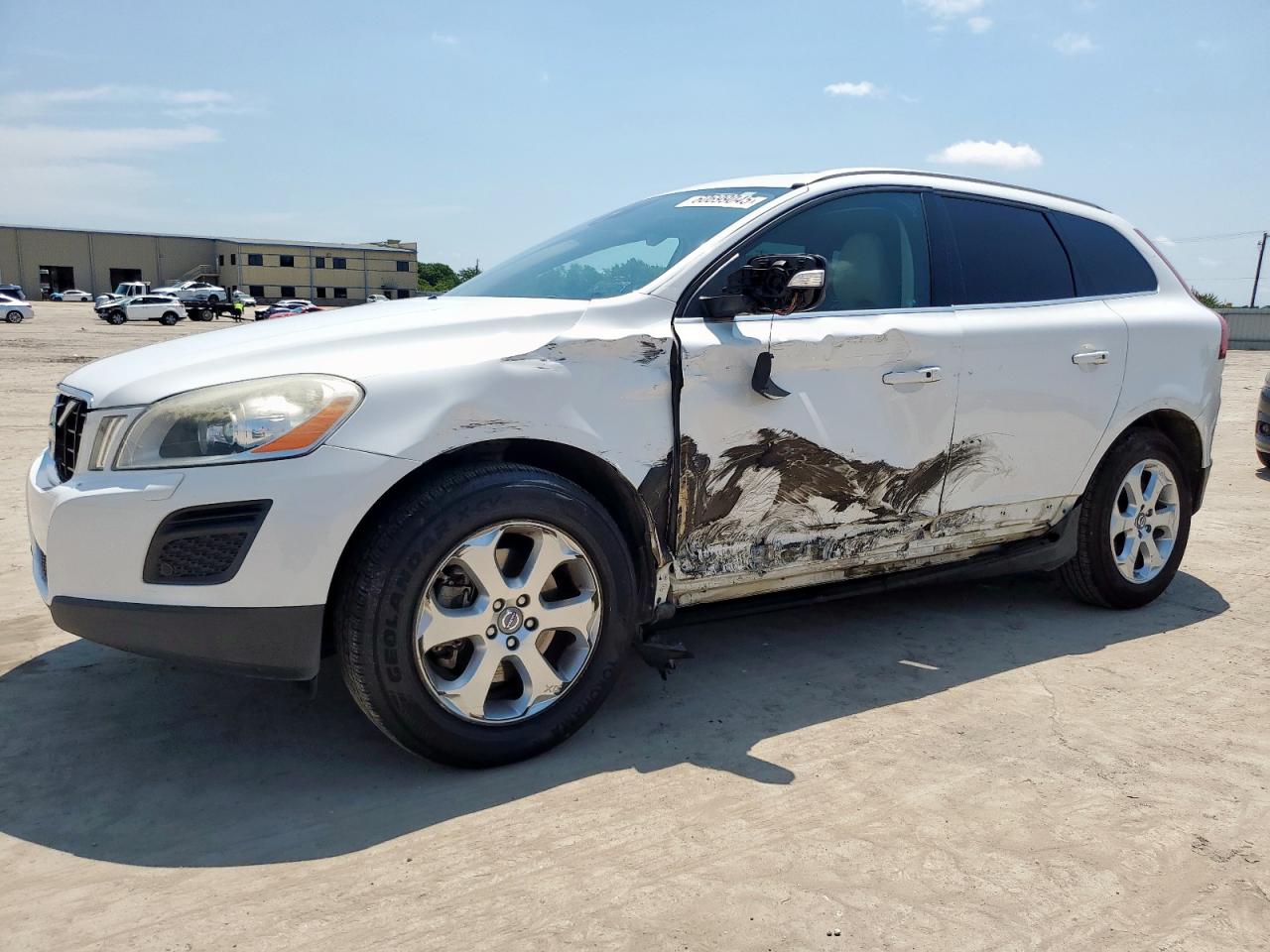 VOLVO XC60 3.2 2013