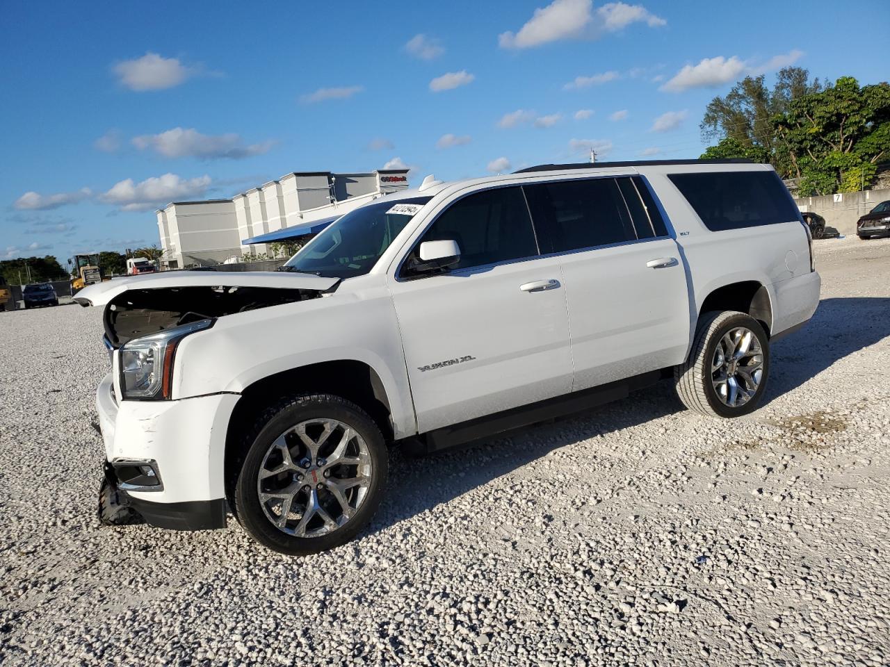 GMC YUKON XL C1500 SLT 2017