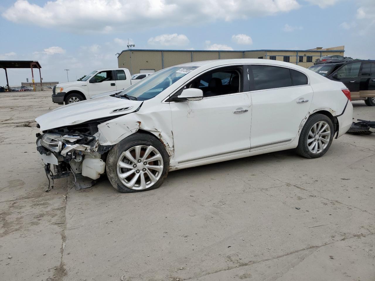 BUICK LACROSSE 2016