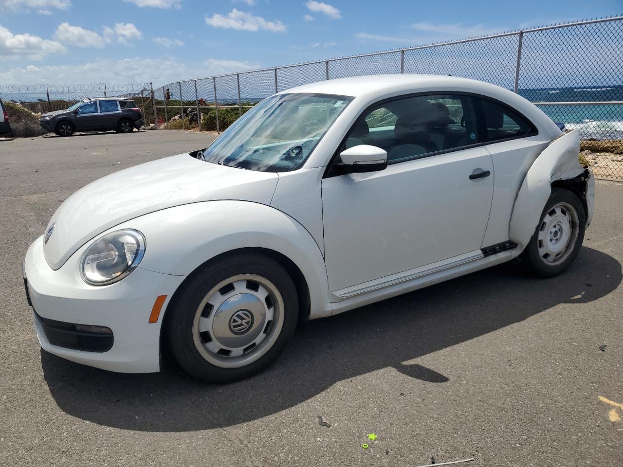 VOLKSWAGEN BEETLE 1.8 2015