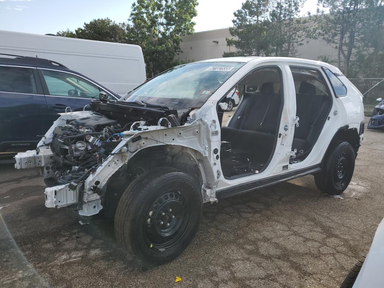 TOYOTA RAV4 LE 2024