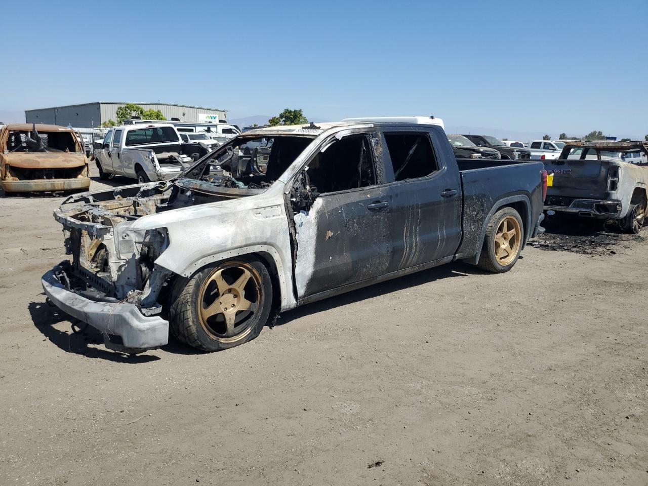 GMC SIERRA C15 2023