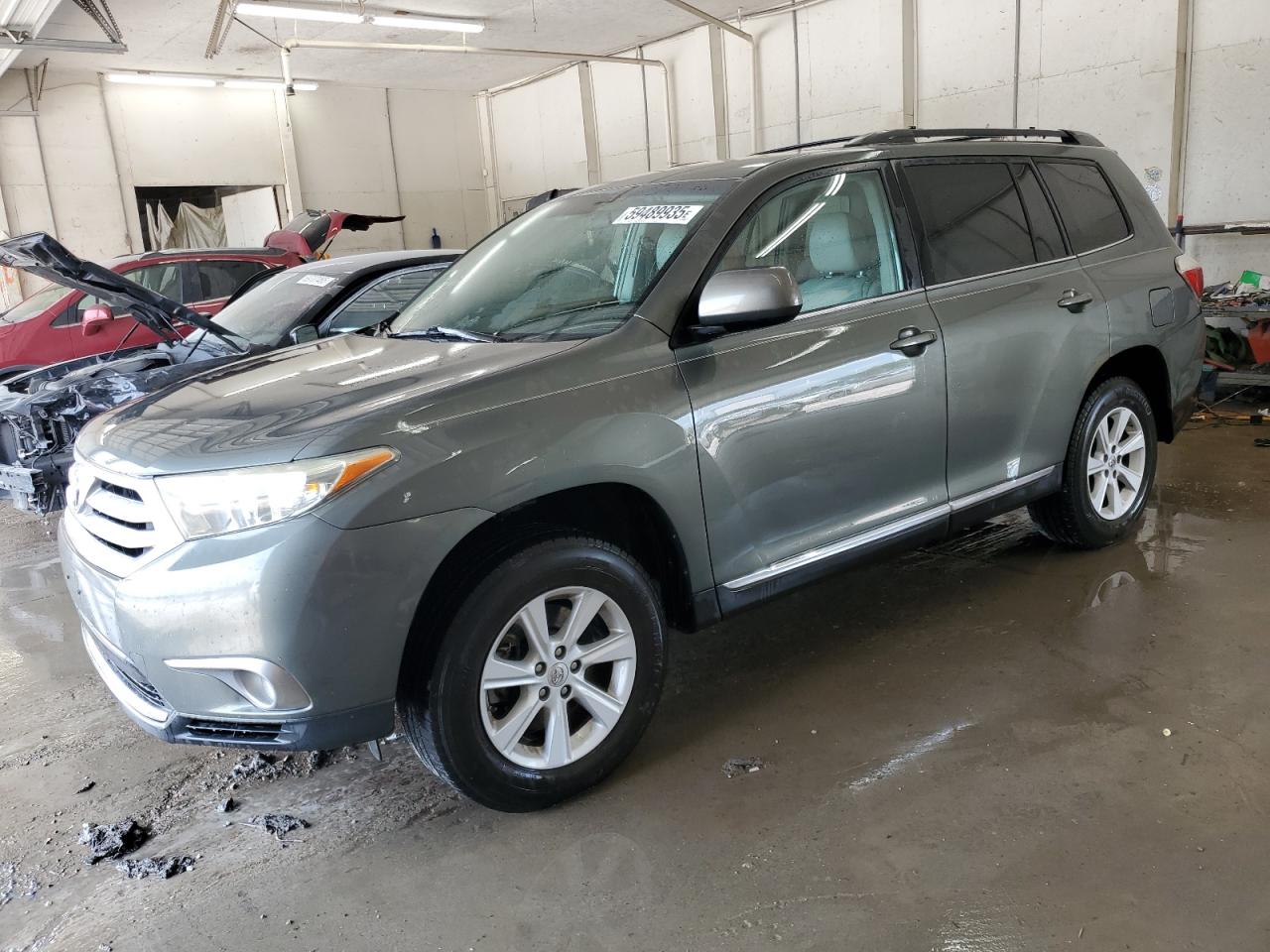 TOYOTA HIGHLANDER 2013