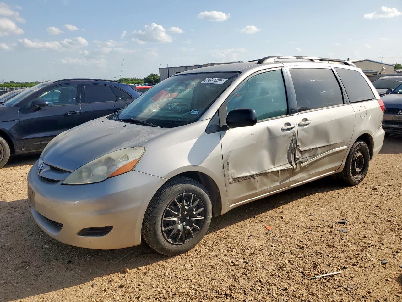TOYOTA SIENNA CE 2007