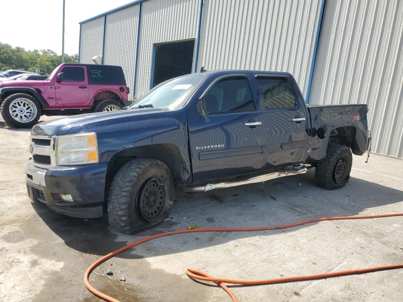 CHEVROLET SILVERADO 2011