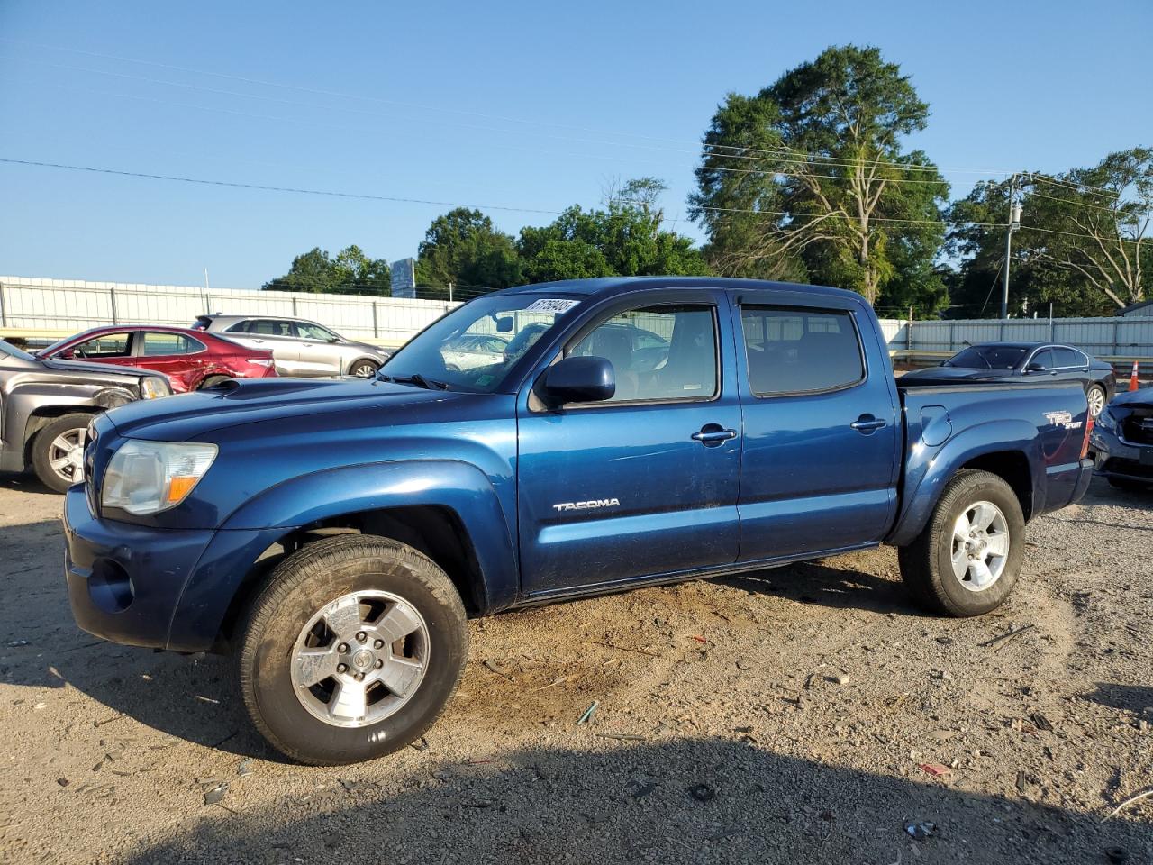 TOYOTA TACOMA DOU 2005