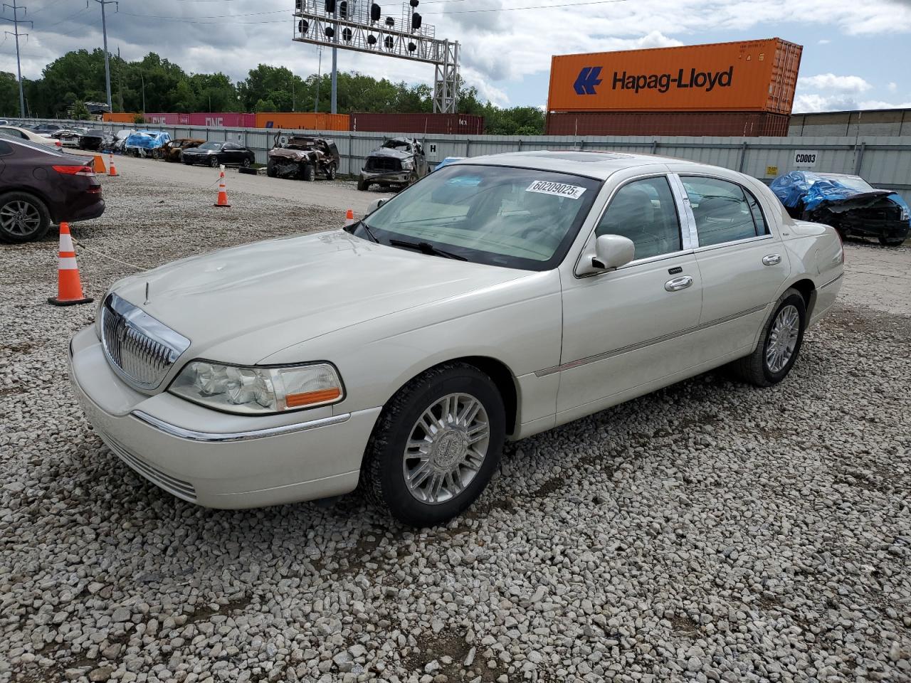 LINCOLN TOWN CAR D 2006