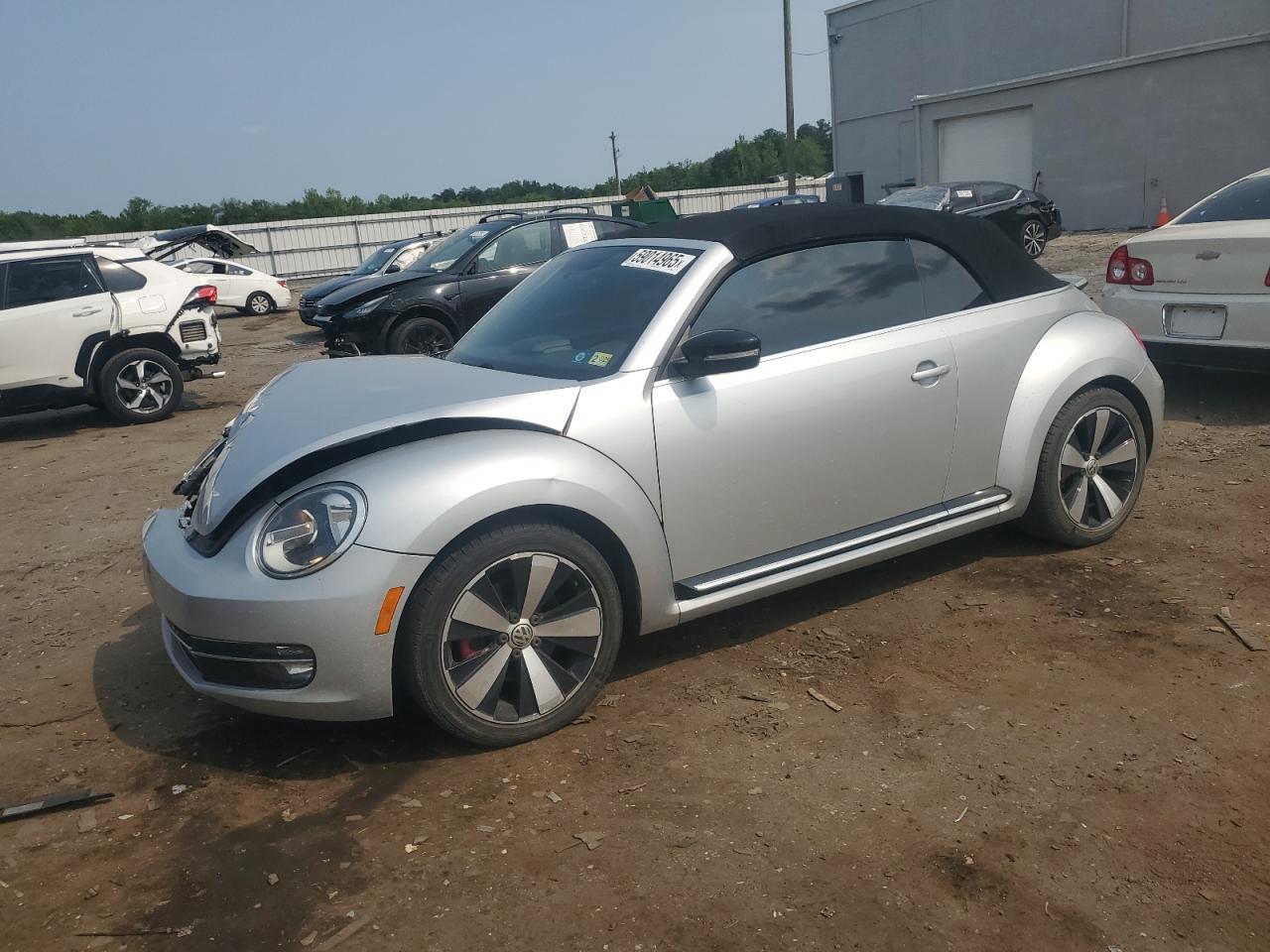 VOLKSWAGEN BEETLE TUR 2013