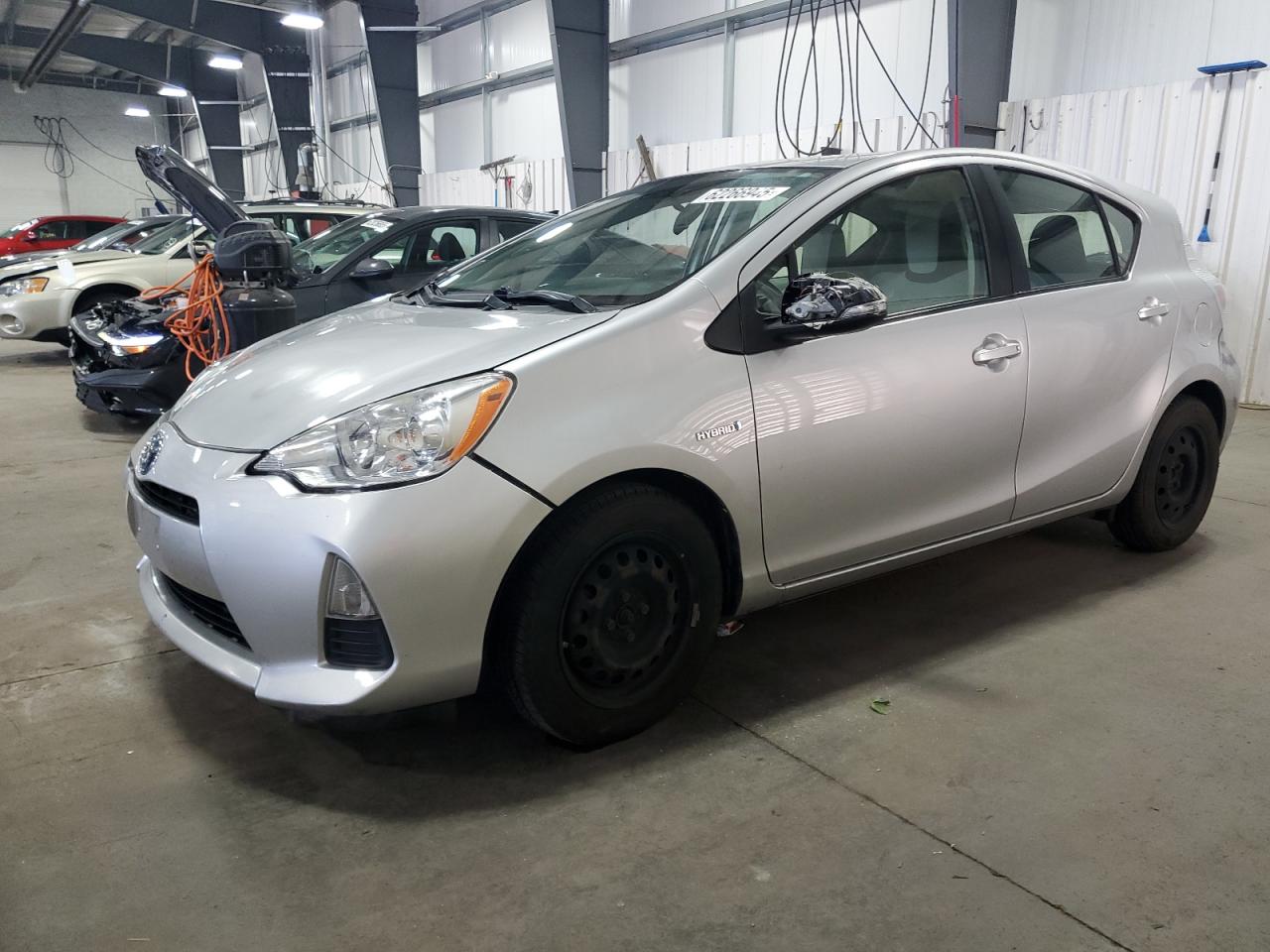 TOYOTA PRIUS C 2014