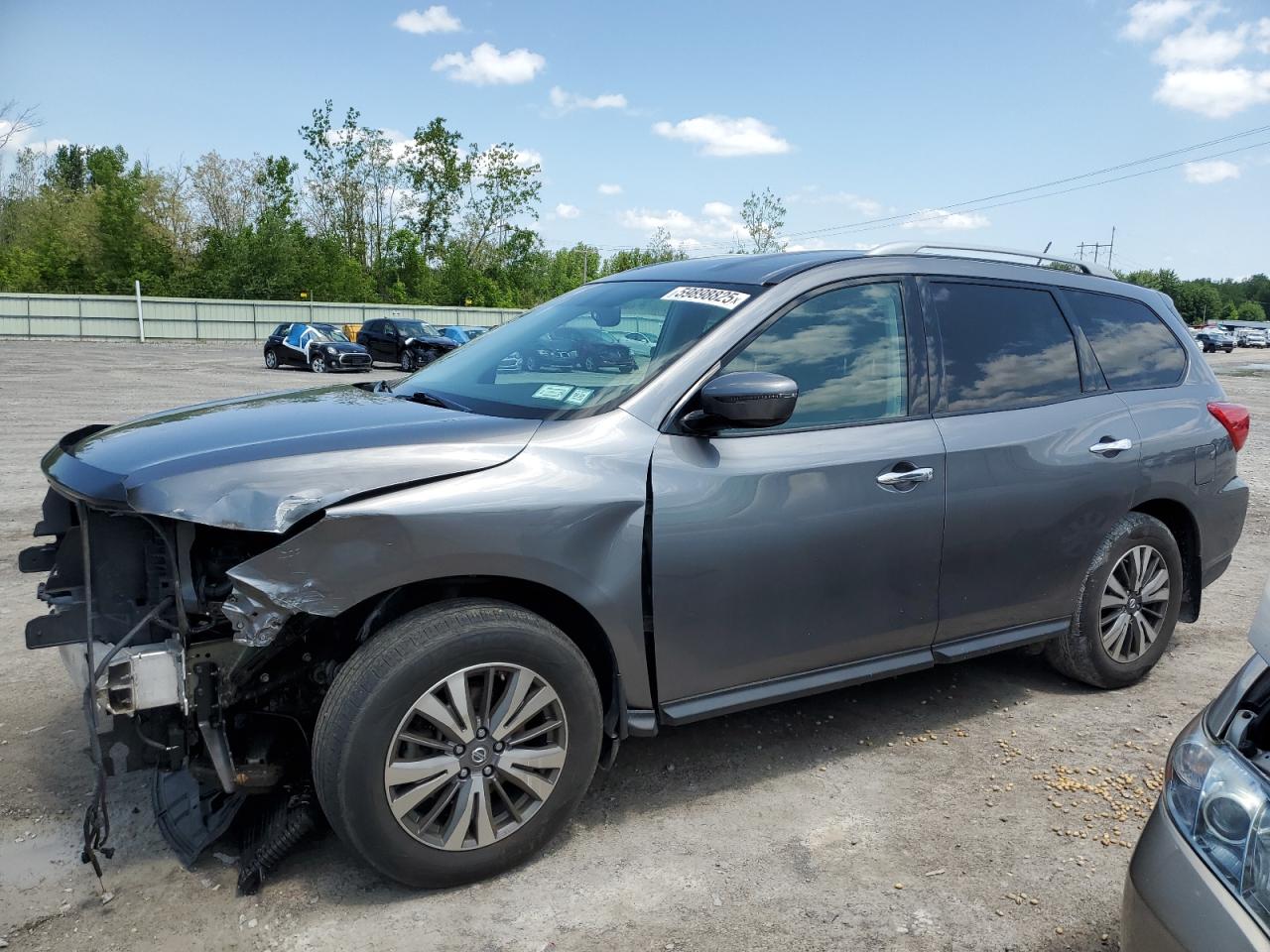 NISSAN PATHFINDER 2017
