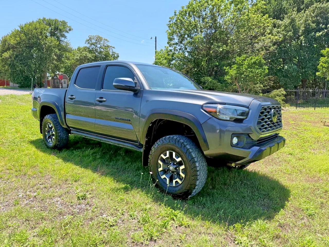 TOYOTA TACOMA DOU 2021