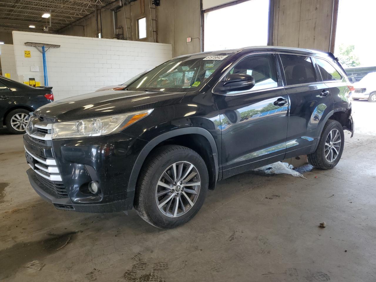 TOYOTA HIGHLANDER 2017