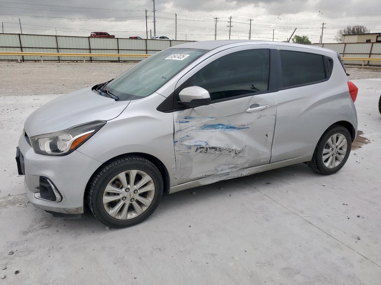 CHEVROLET SPARK 1LT 2016