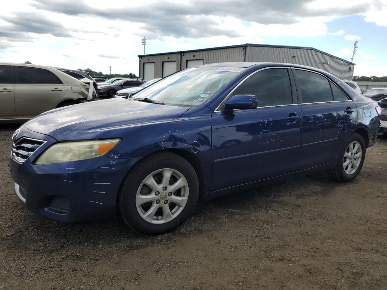 TOYOTA CAMRY BASE 2011