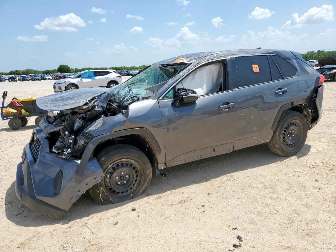 TOYOTA RAV4 LE 2025
