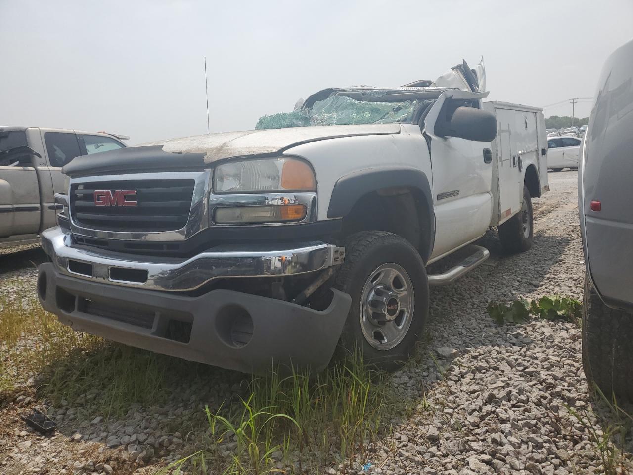 GMC SIERRA C25 2004