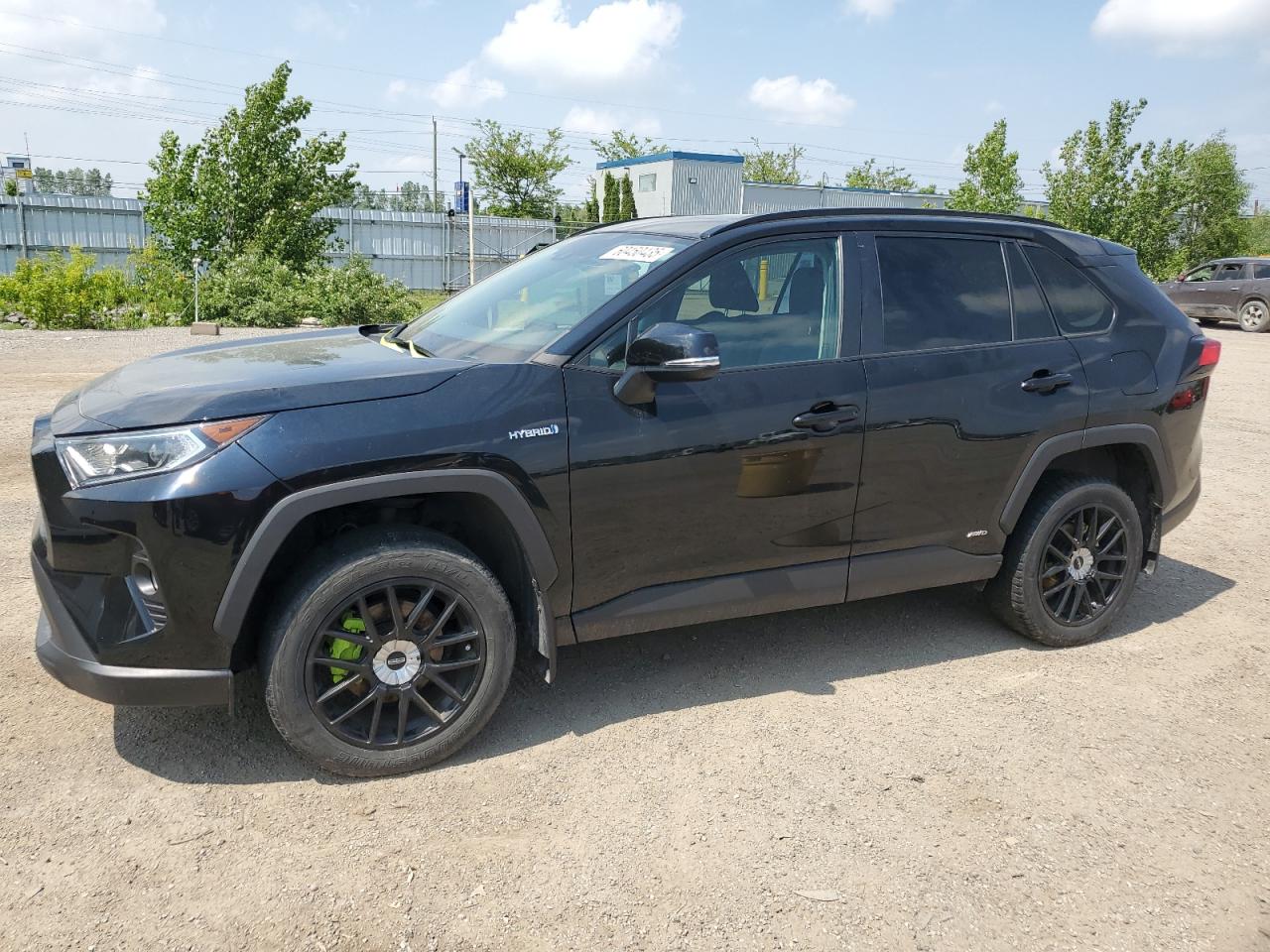 TOYOTA RAV4 XLE 2021