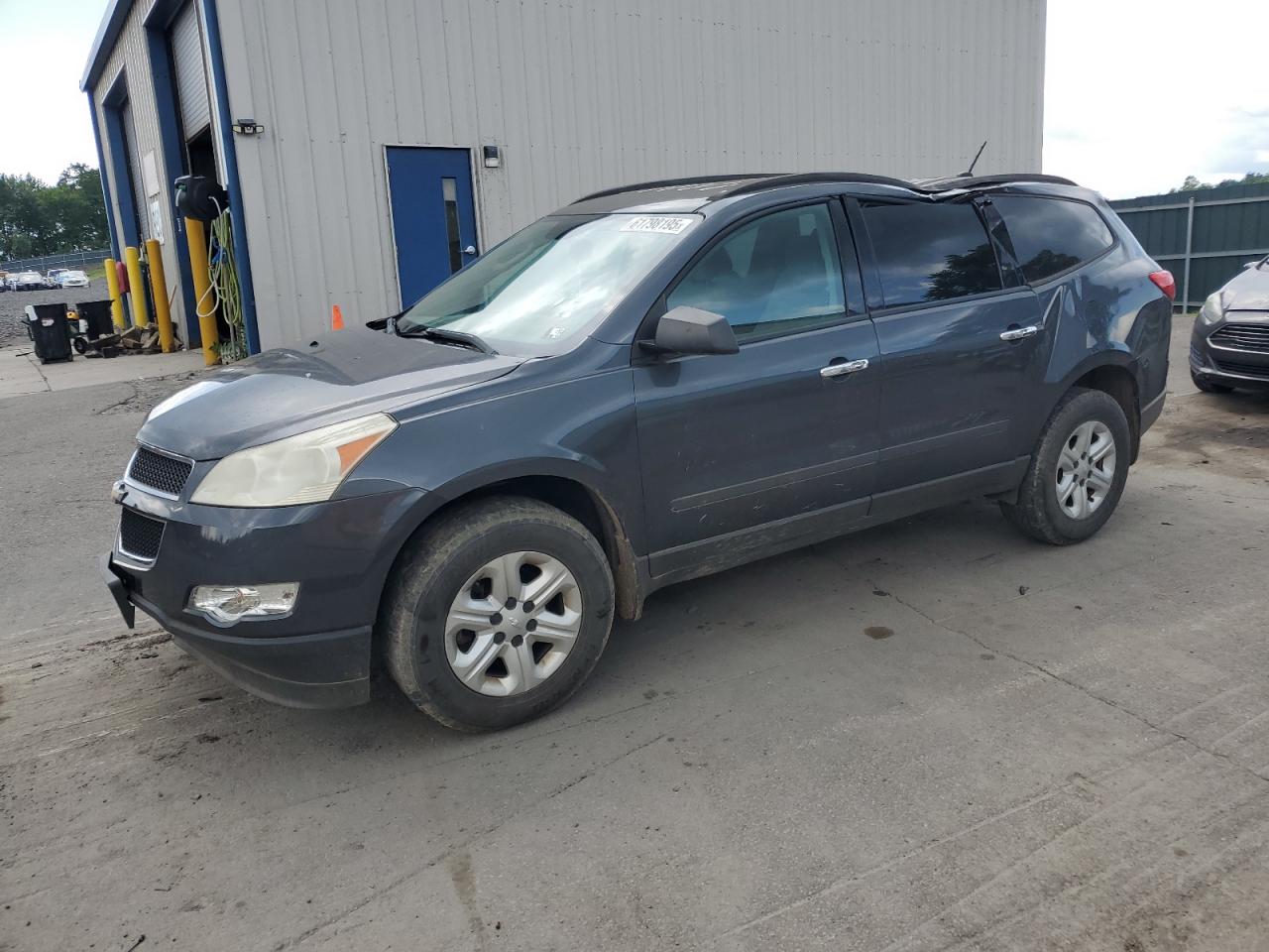 CHEVROLET TRAVERSE L 2011